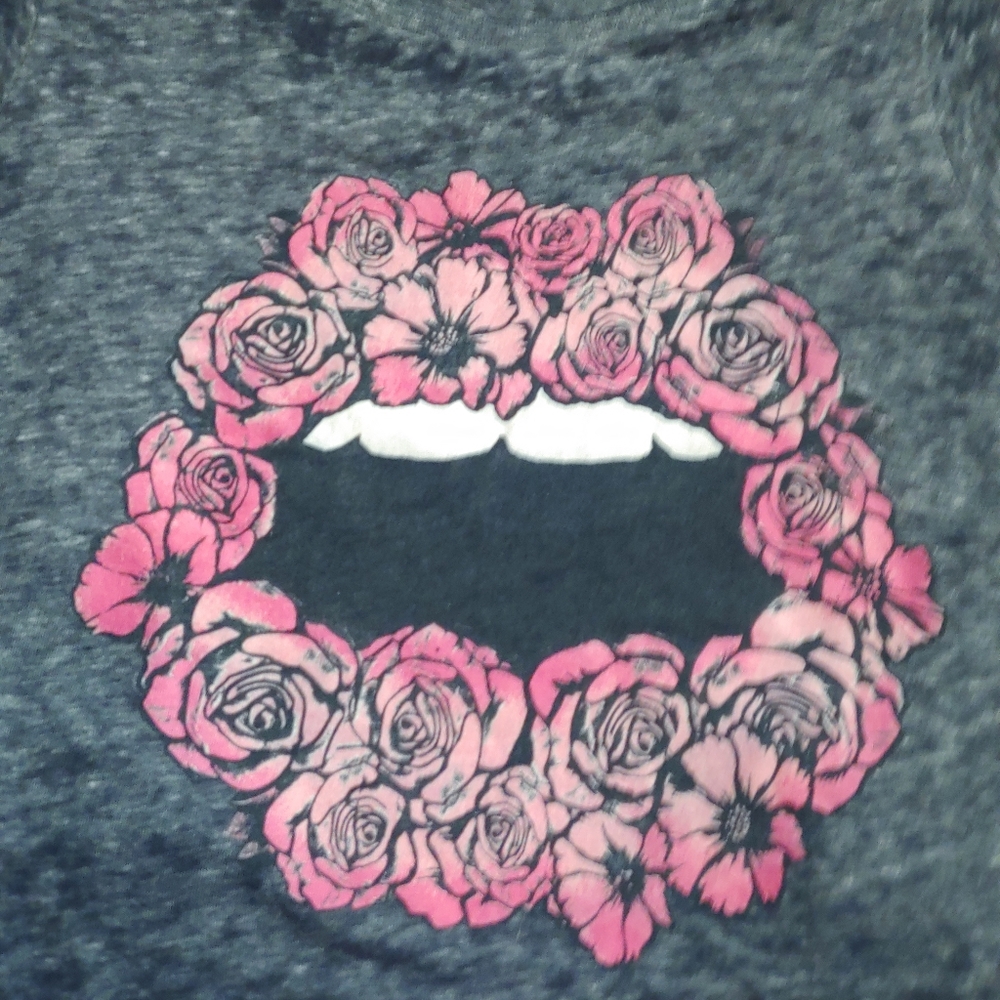 😘Free State gray distressed crop top - Picture 9 of 9